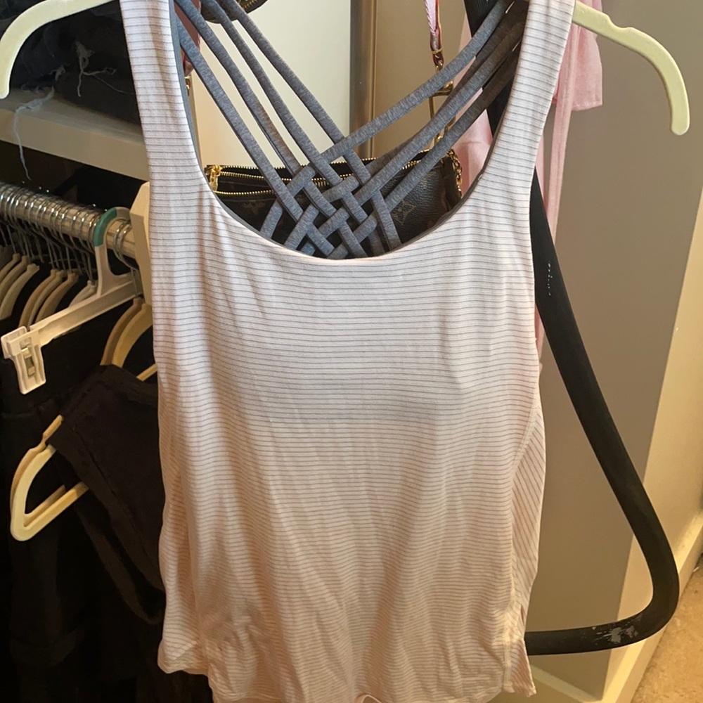 Lululemon tank